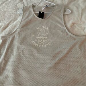 NWT Adidas Women's  Basketball Jersey light gray size L